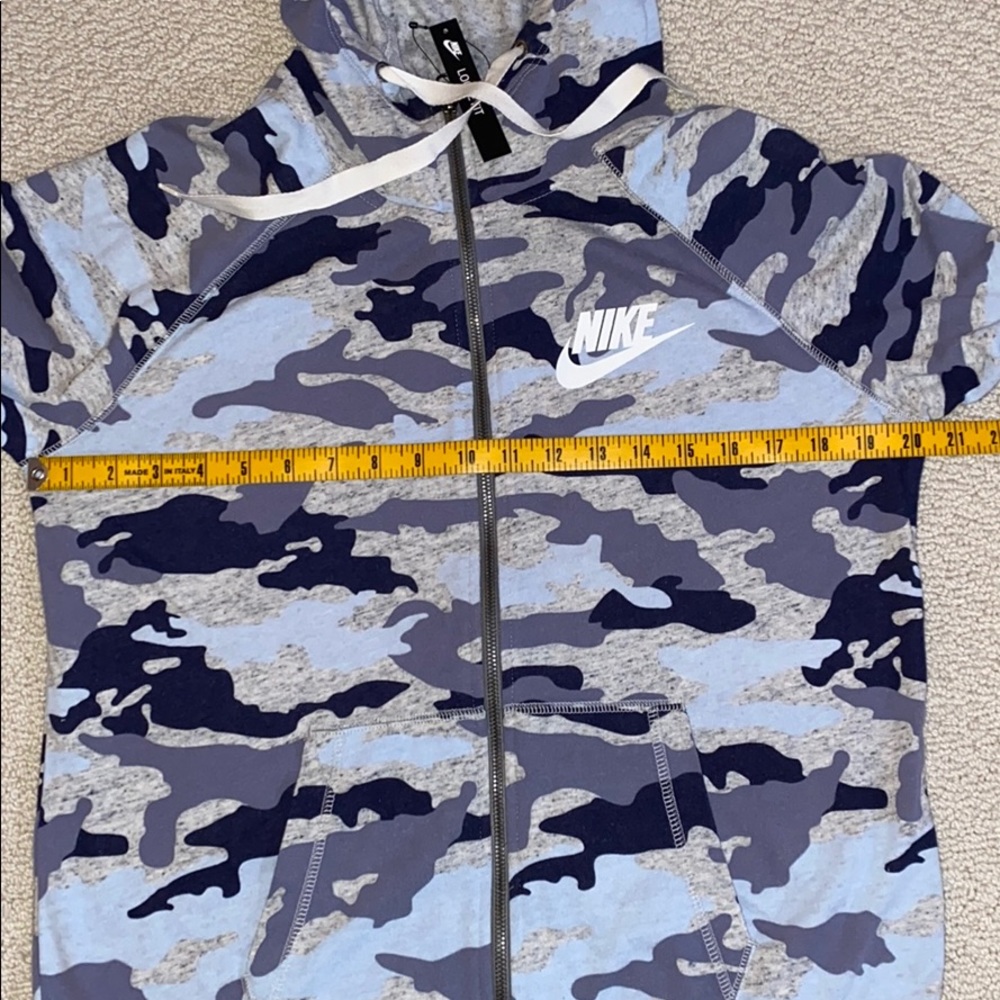Nike Loose Fit Camouflage Print Hoodie Medium NWT - Picture 11 of 12